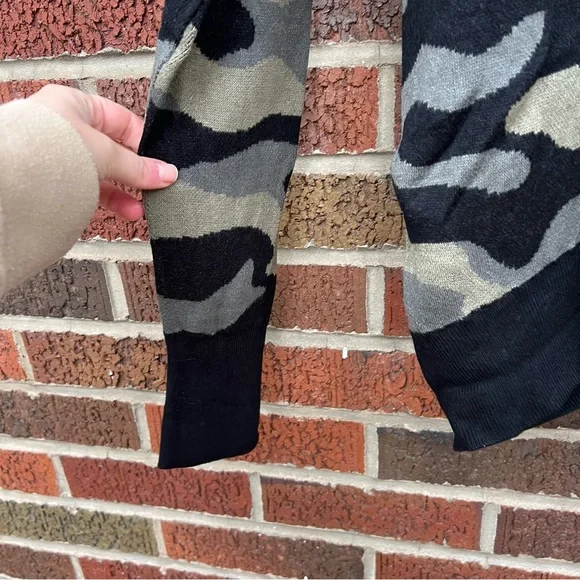 Isaac Mizrahi Sage Green and Black Camouflage Pattern Sweater - Picture 4 of 4